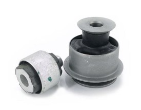 标致508后桥弯臂更换(508后桥总成)