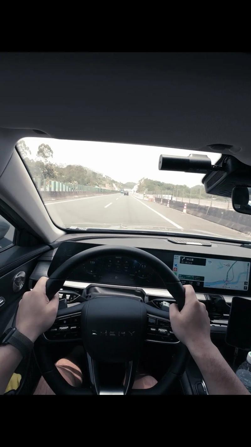 艾瑞泽8试驾视频,艾瑞泽8试驾视频胖哥