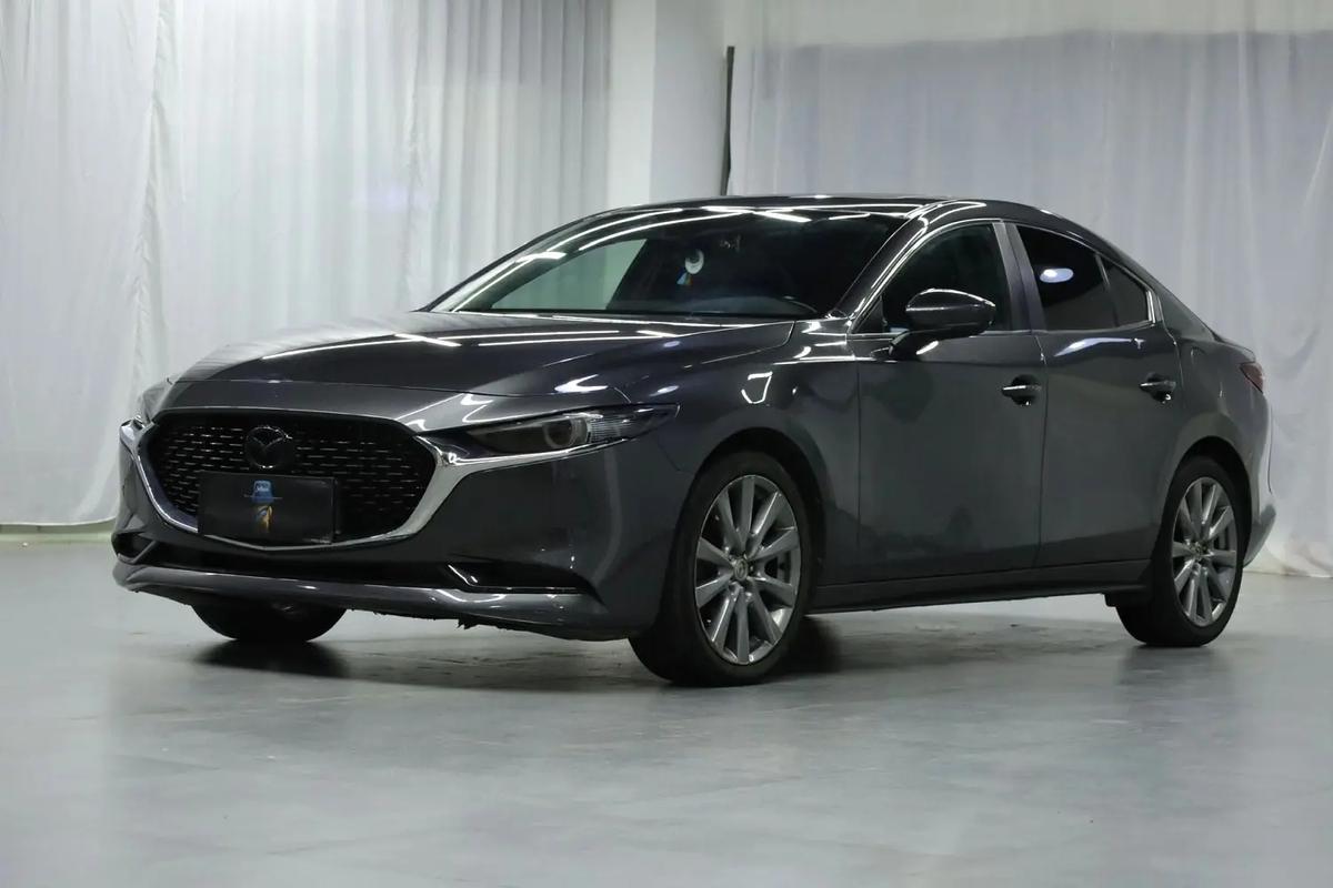 马自达3昂克赛拉黑色,2021款马自达3昂克赛拉颜色