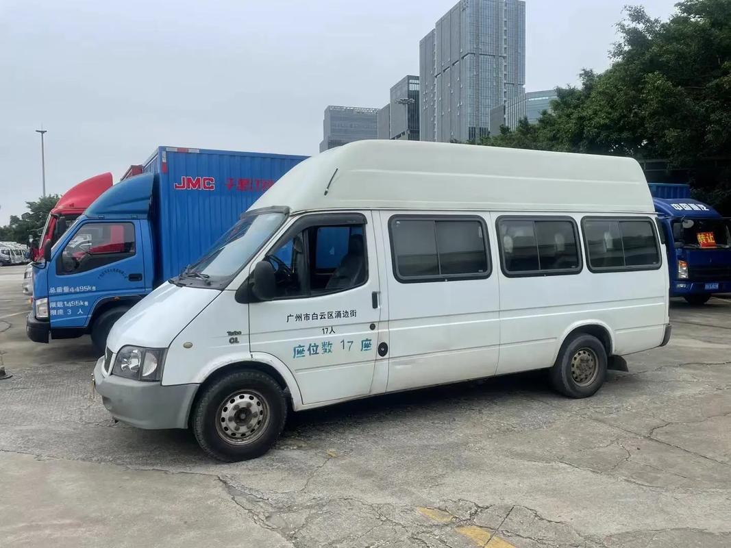 江铃全顺17座尺寸,江铃全顺17座座位图片