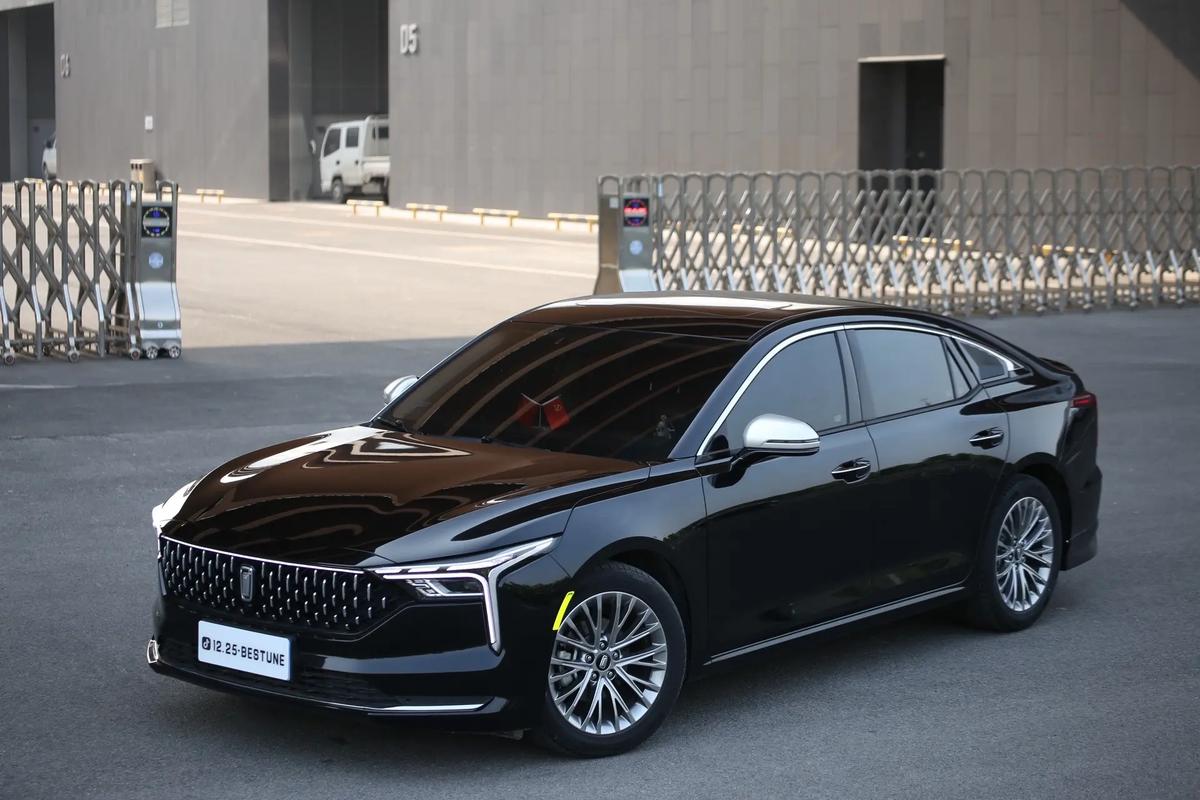 2020新款奔腾b70报价及图片/奔腾b70新款2021图片