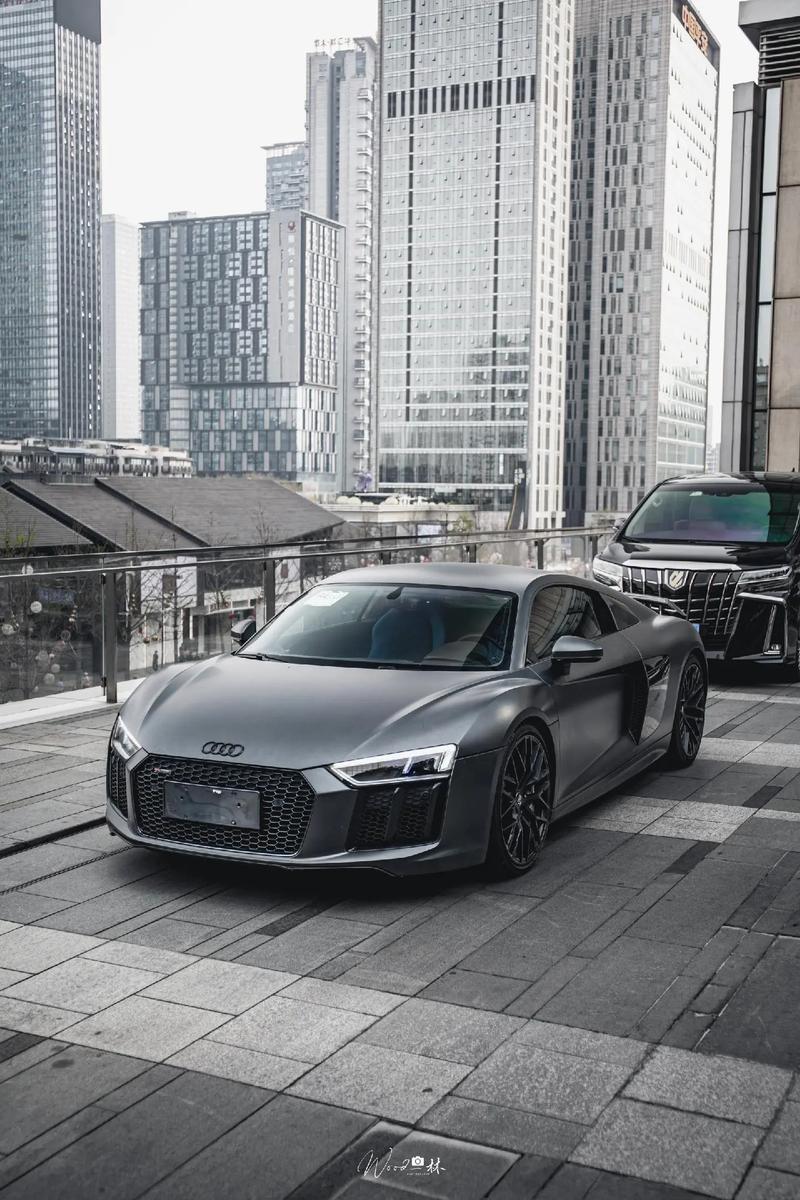 奥迪r8跑车图片,奥迪r8跑车多少钱2019车型