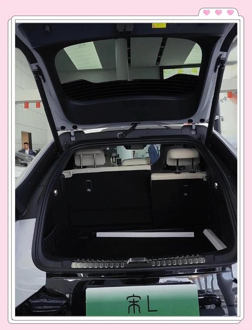 掀背车通常被称为三厢车对吗,掀背车和三厢车哪个更结实