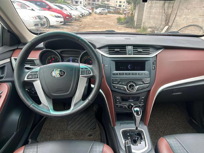 比亚迪g5质量怎么样 比亚迪g5旗舰版配置