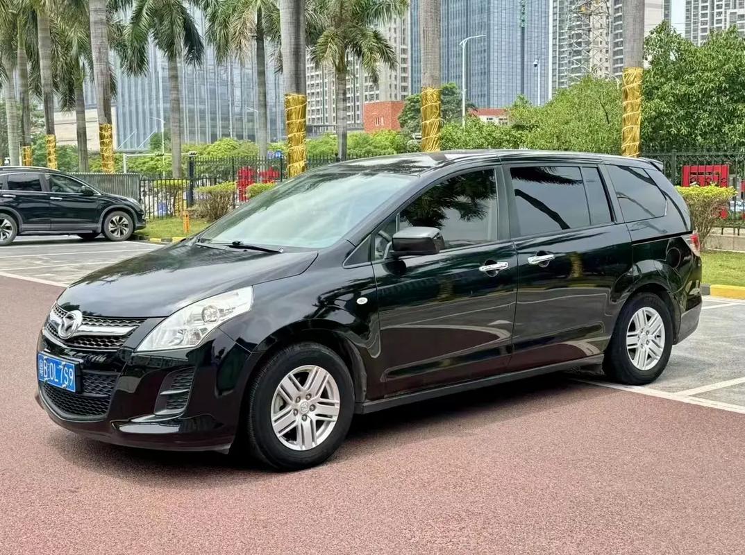 马8商务车七座价格/一汽马自达8商务车报价7座