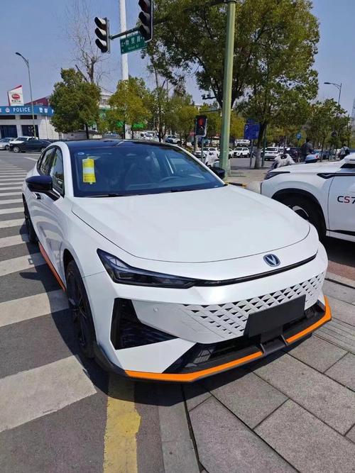 新款长安汽车图片,新款长安汽车图片及价格