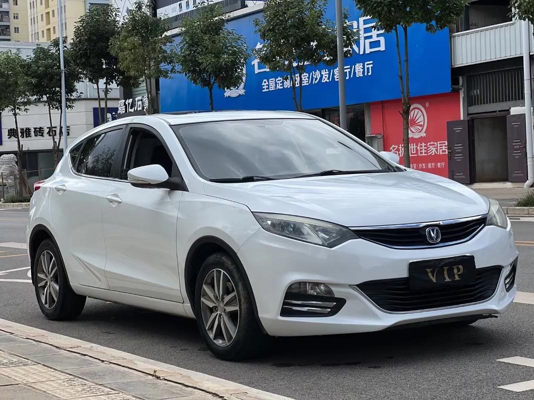 长安逸动xt两厢质量好不好 长安逸动xt两厢缺点