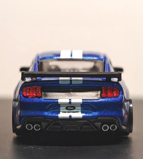 福特野马改装眼镜蛇 野马改装眼镜蛇外观