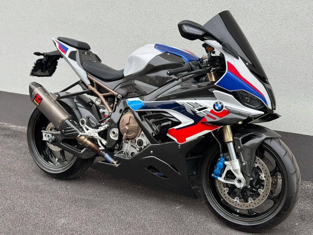 宝马s1000rr参数配置(宝马s1000rr参数2020)