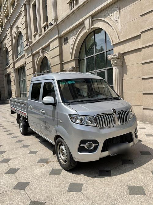 金杯有哪些车型(金杯有几款车)