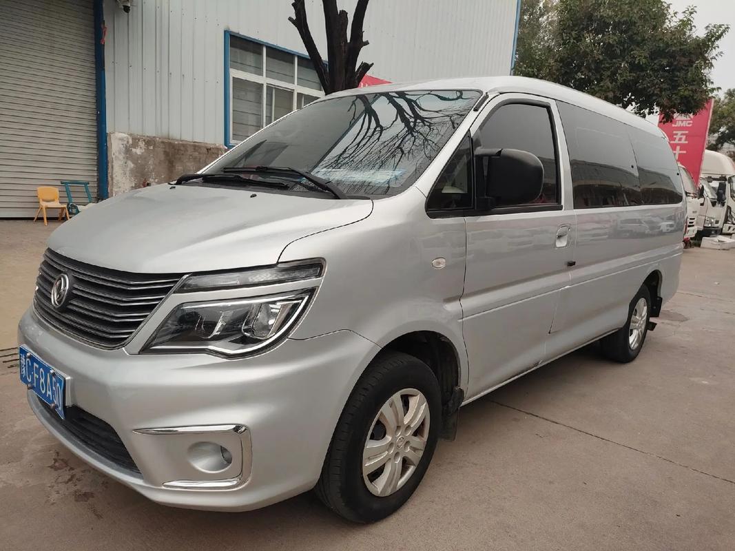 2020款东风风行菱智m5 2020款东风风行菱智m5试驾视频