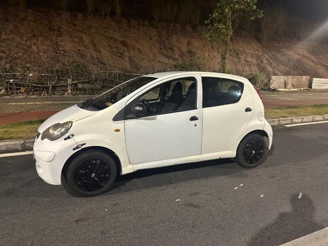 比亚迪f0高配 比亚迪f0高配和低配区别