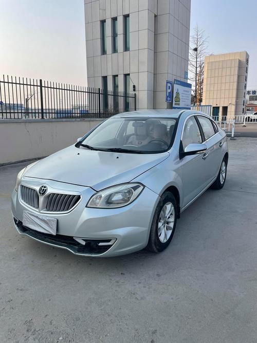 中华车型大全老款/中华车老款图片