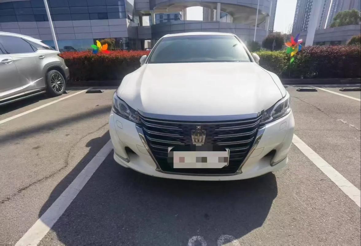 2019皇冠汽车报价及图片大全 2019皇冠车多少钱