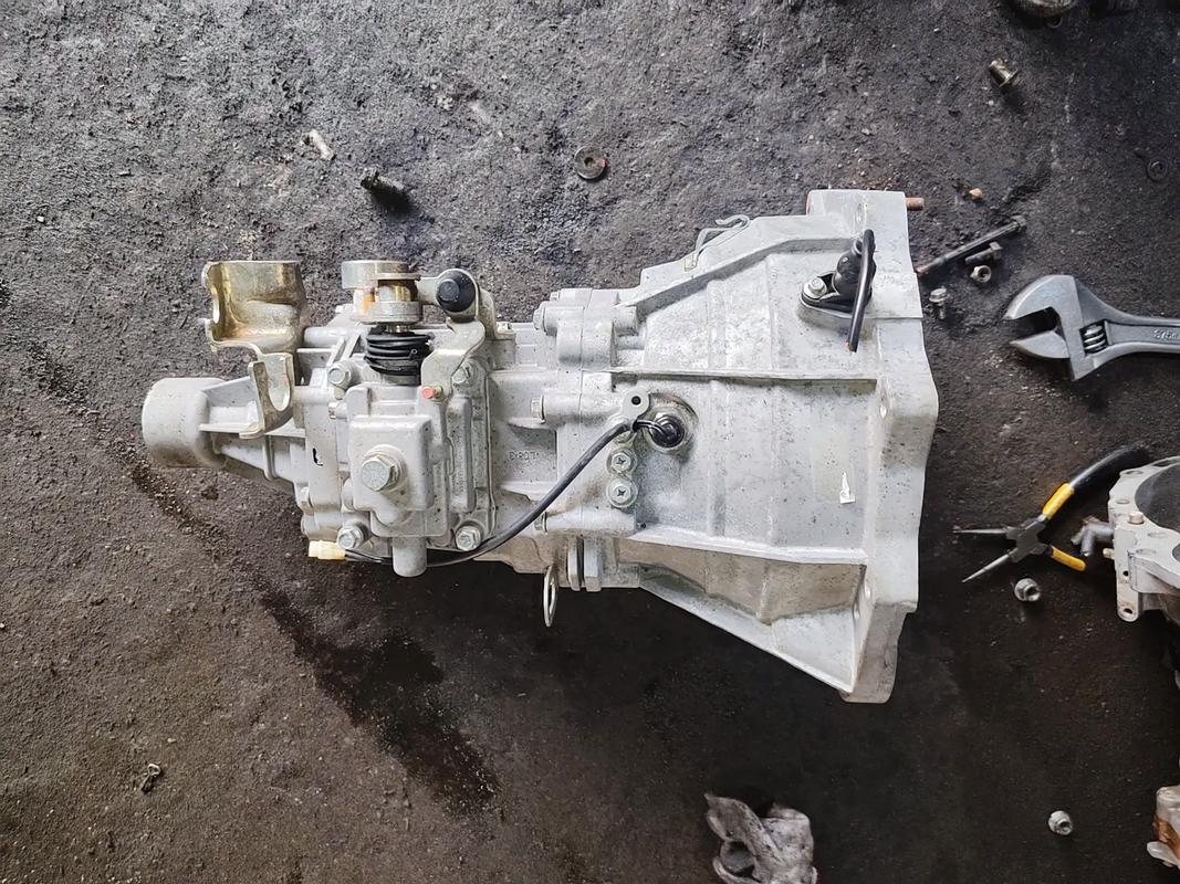 发动机总成,广州陈田二手拆车发动机总成